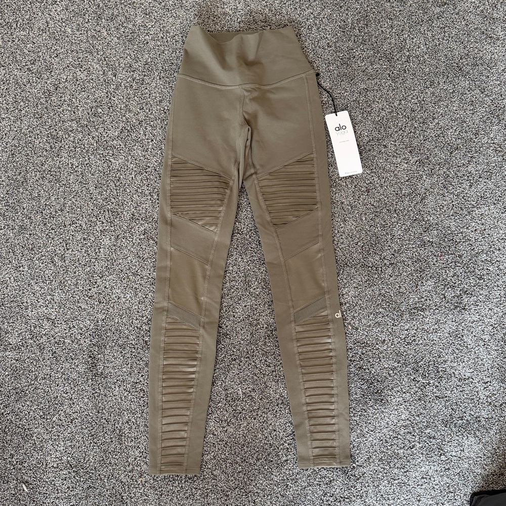 ALO Ribbed Panel Pants - Olive Green